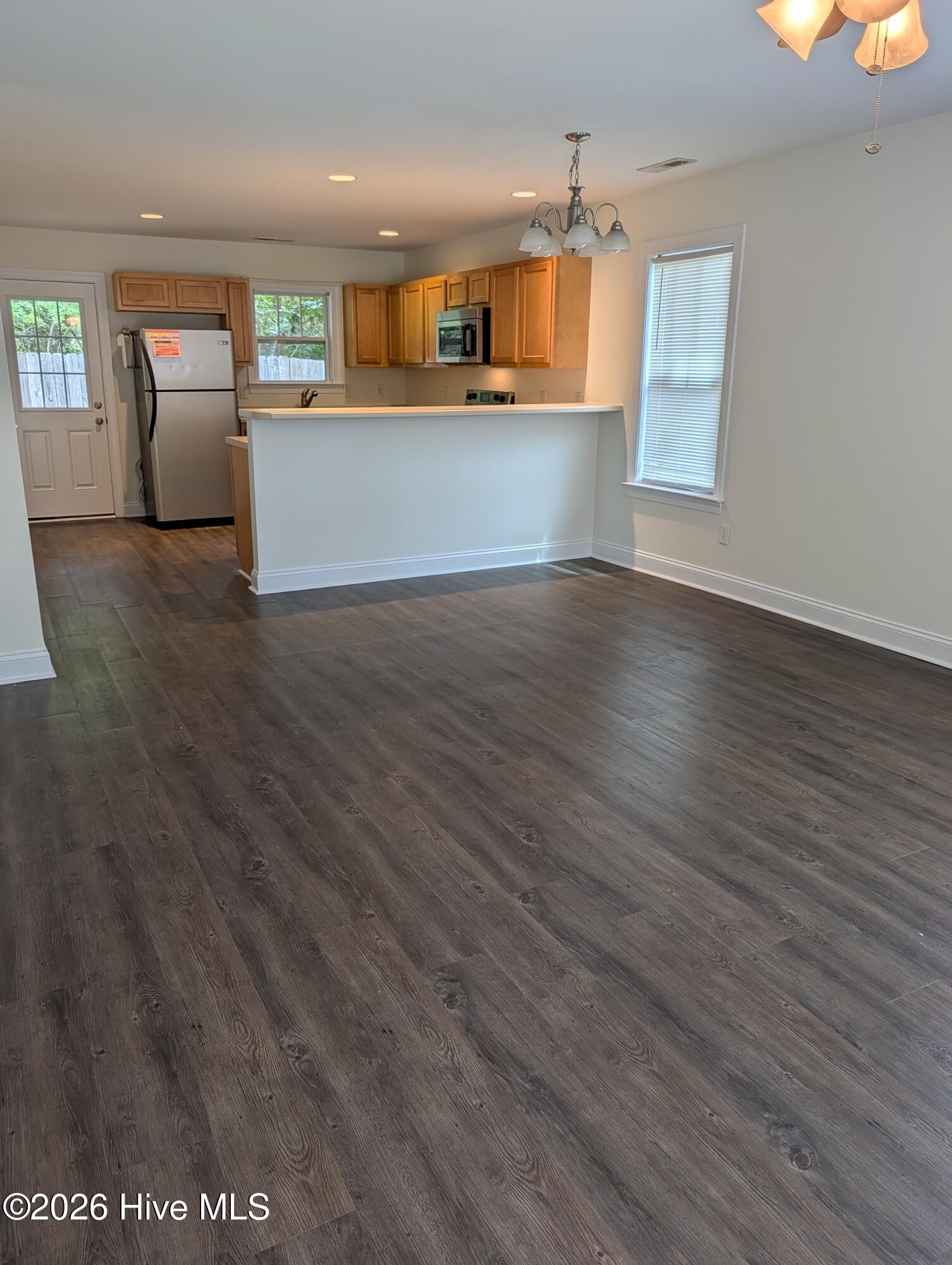 300 Williams Store Road, Unit B Hampstead, NC 28443 - Photo 10 of 19 Gallery Image 10