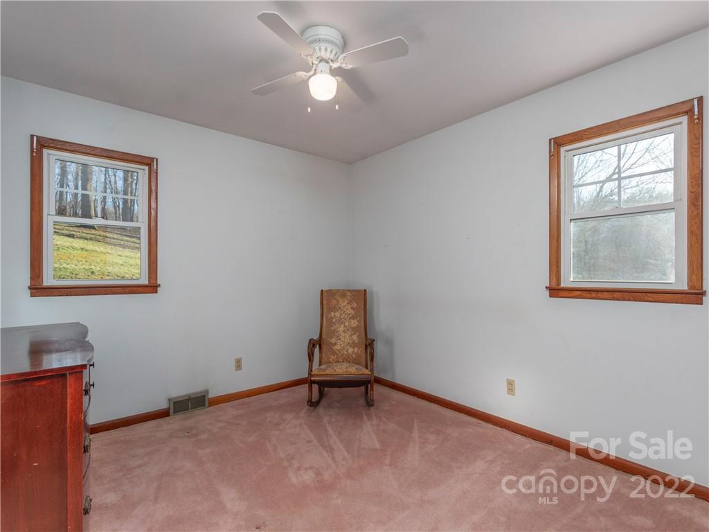 1179 Max Thompson Road Canton, NC 28716 - Photo 20 of 41