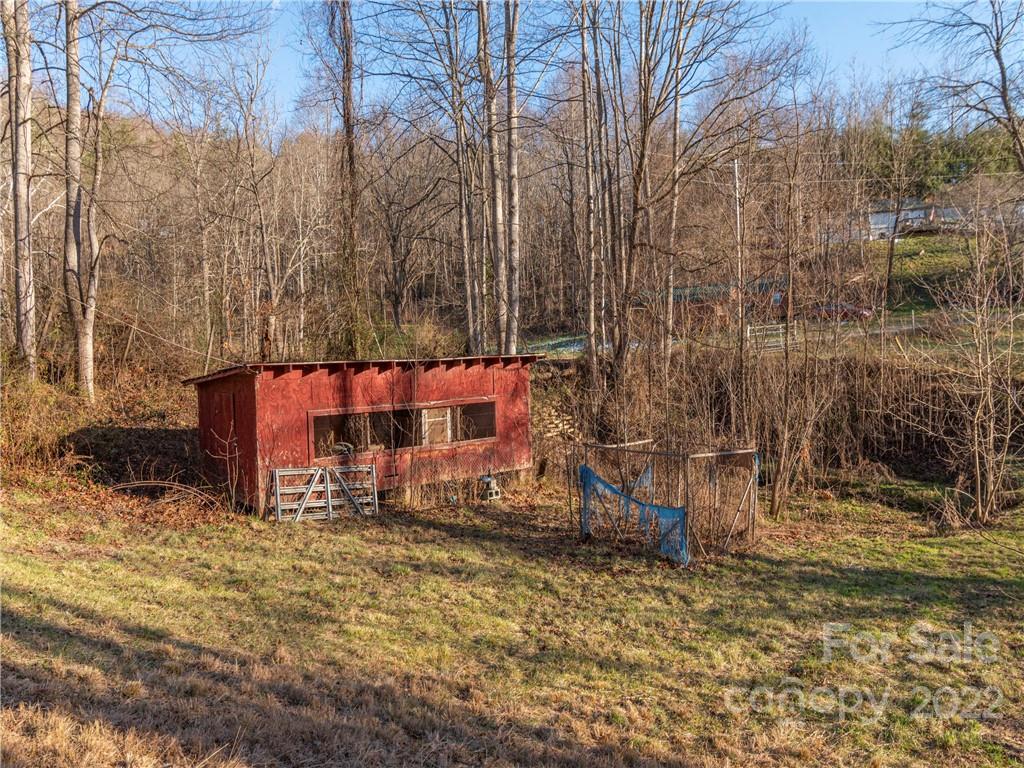 1179 Max Thompson Road Canton, NC 28716 - Photo 30 of 41