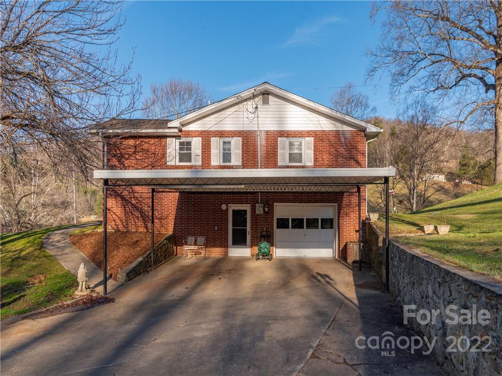 1179 Max Thompson Road Canton, NC 28716 - Photo 6 of 41