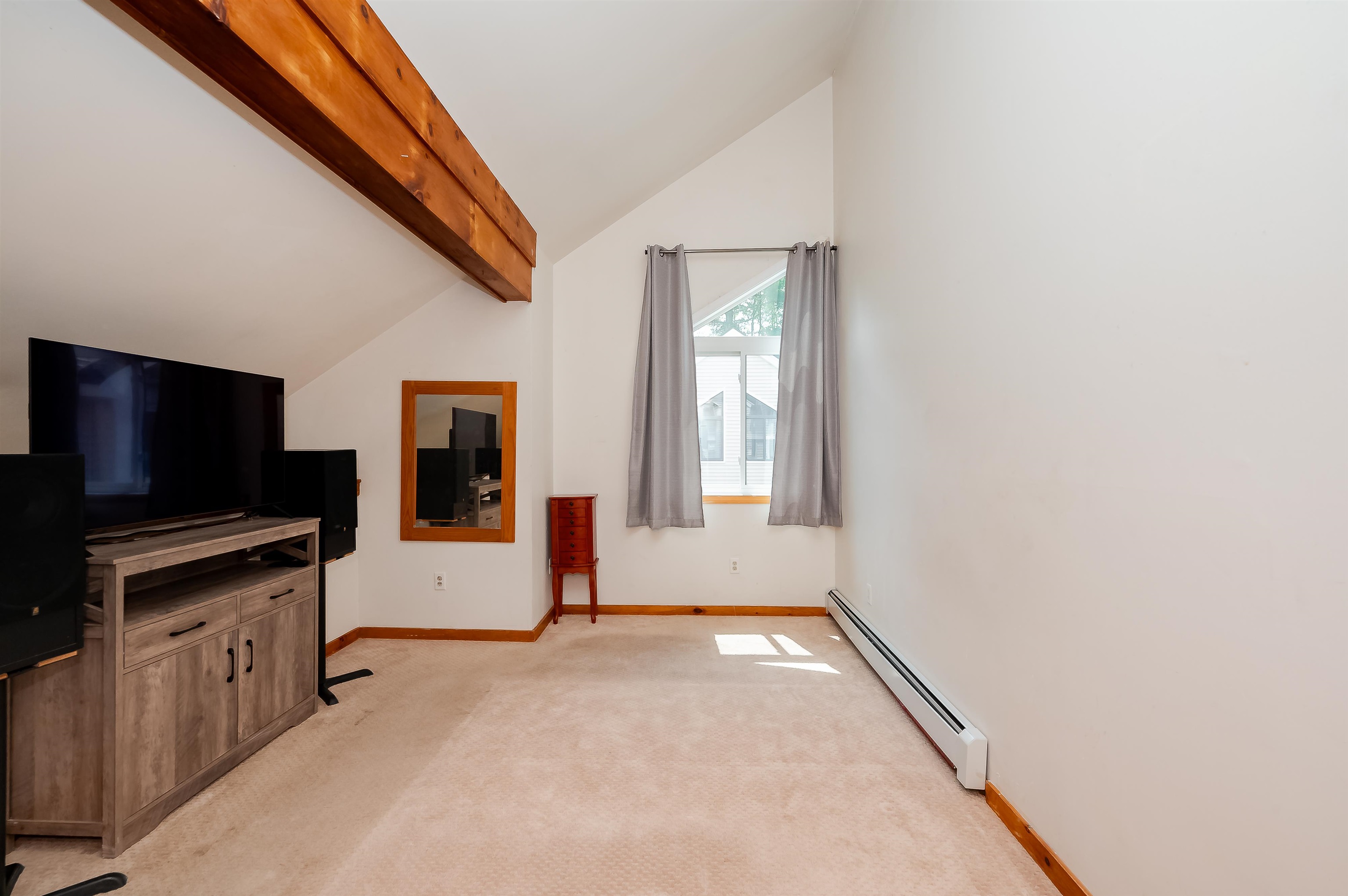 22 Franklin Heights Rochester, NH 03867 - Photo 12 of 34