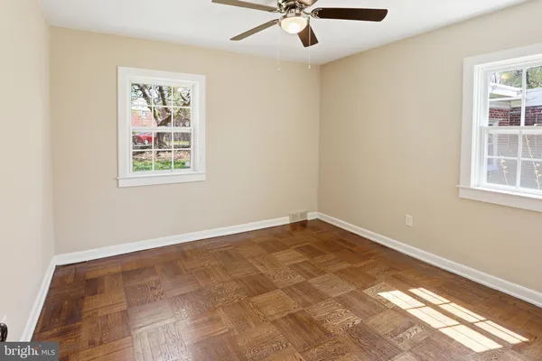 $300,000 | 210 Bacon Avenue, New Castle, DE 19720