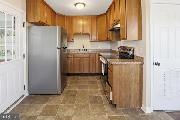 $300,000 | 210 Bacon Avenue, New Castle, DE 19720