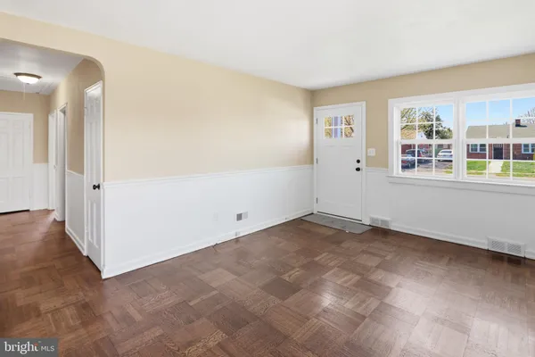 $300,000 | 210 Bacon Avenue, New Castle, DE 19720