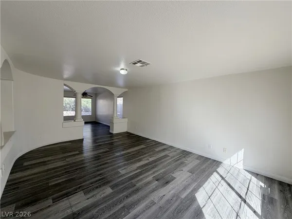 $3,050 | 2706 Chokecherry Avenue, Henderson, NV 89074