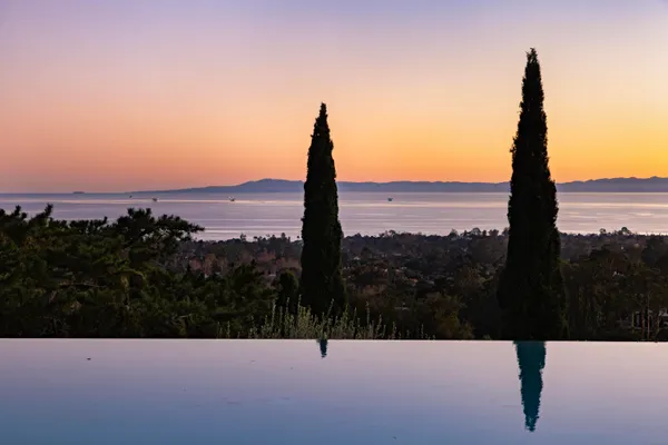 a view of outdoor space with yard