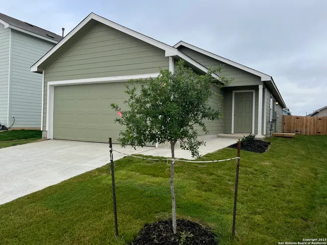 $1,495 | 13819 Llama Place, San Antonio, TX 78252