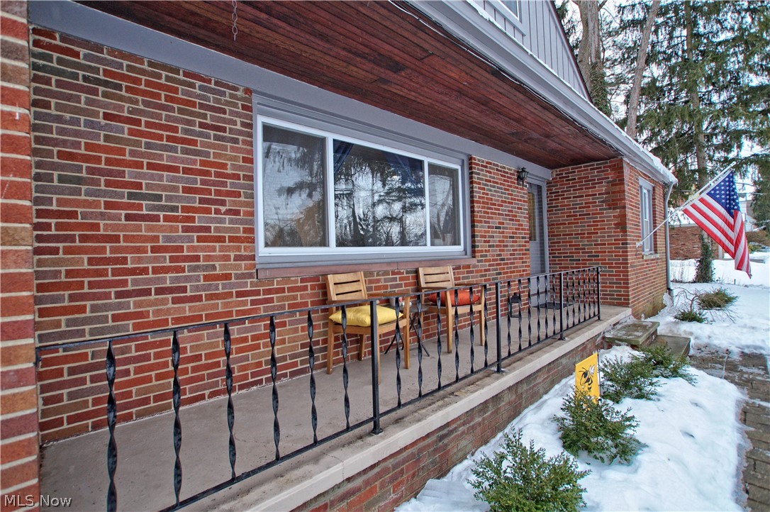 6696 Seneca Road Cleveland, OH 44143 - Photo 2 of 33 Gallery Image 2