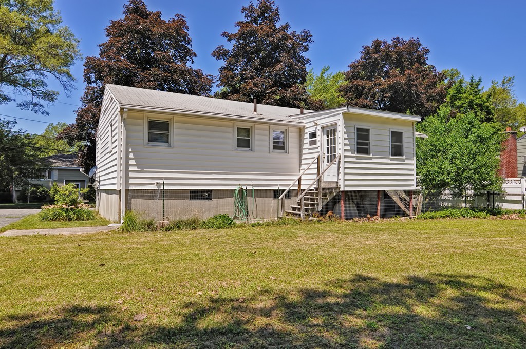 82 Woodruff Road Clinton, MA 01510 - Photo 24 of 25 Gallery Image 24