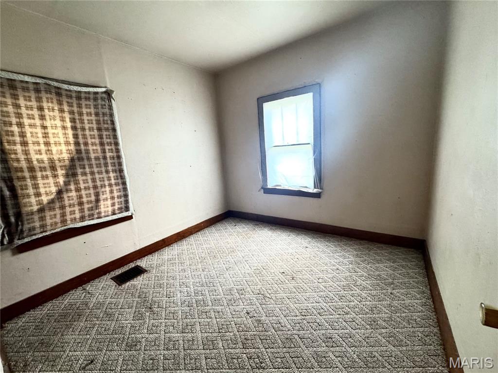 233 Springfield Road Hillsboro, IL 62049 - Photo 12 of 15