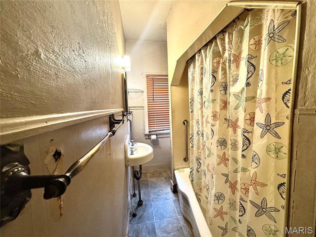 233 Springfield Road Hillsboro, IL 62049 - Photo 13 of 15