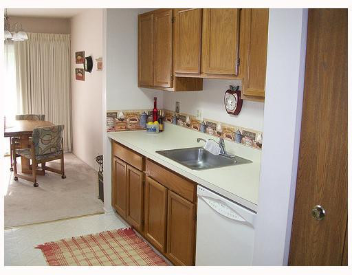 1315 South Maple Road, Unit 308 Ann Arbor, MI 48103 - Photo 2 of 9 Photo 2