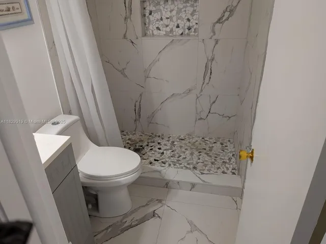 $1,900 | 6201 Southwest 37th Street, Unit 203, Davie, FL 33314