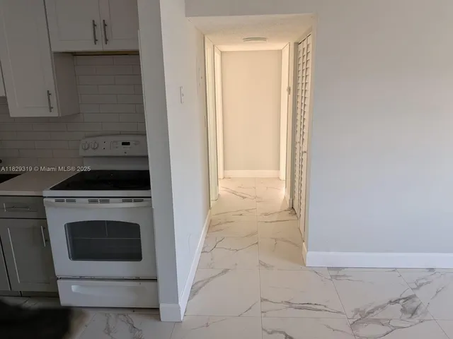 $1,900 | 6201 Southwest 37th Street, Unit 203, Davie, FL 33314