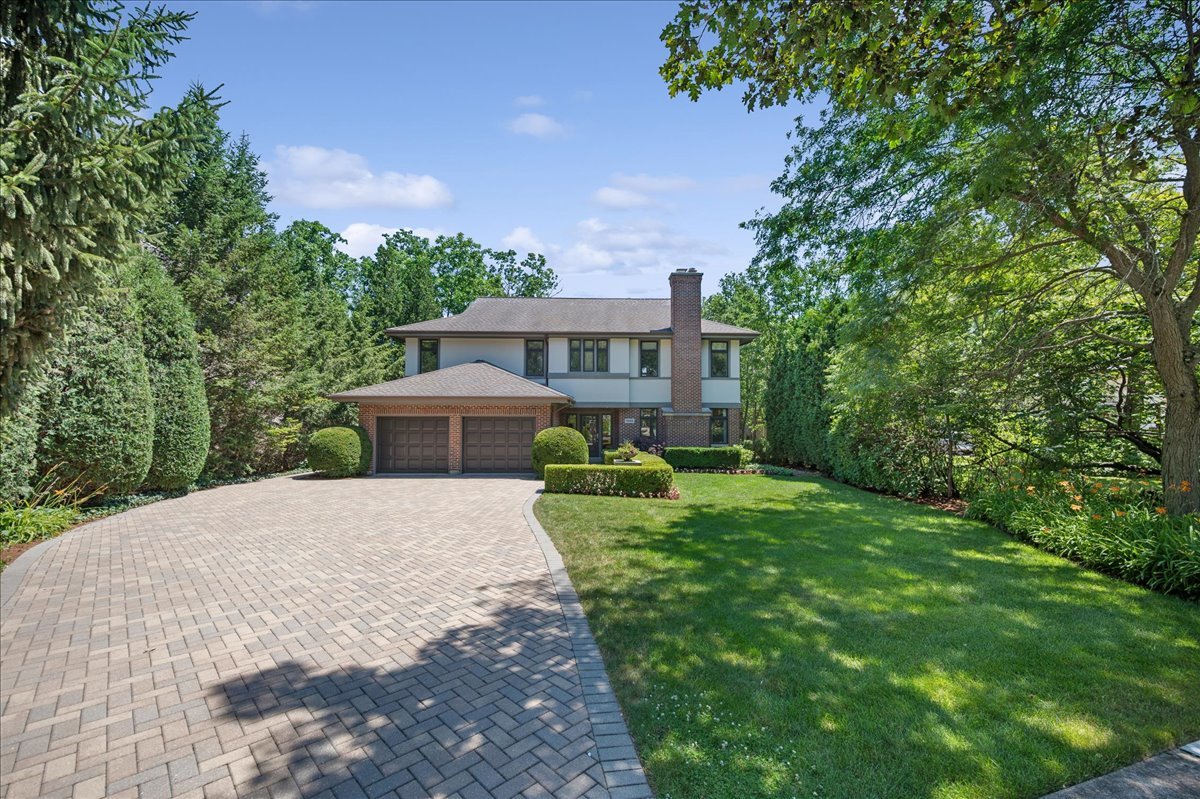 1035 Meadow Road Glencoe, IL 60022 - Photo 2 of 41