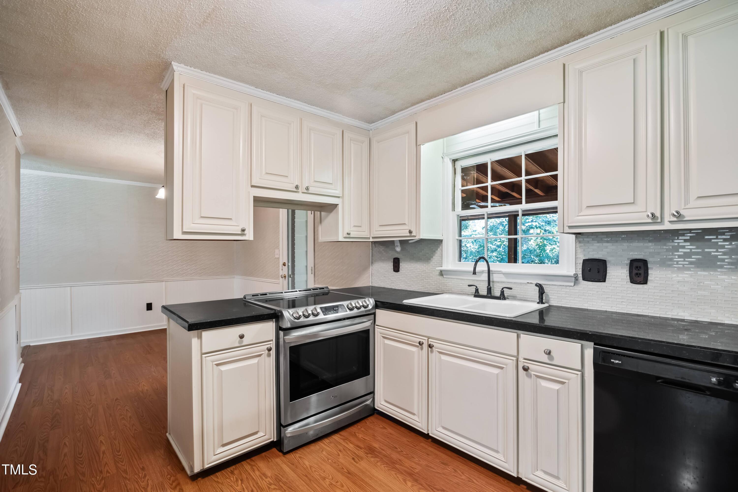 1405 Vandora Springs Road Garner, NC 27529 - Photo 10 of 28 Kitchen 03
