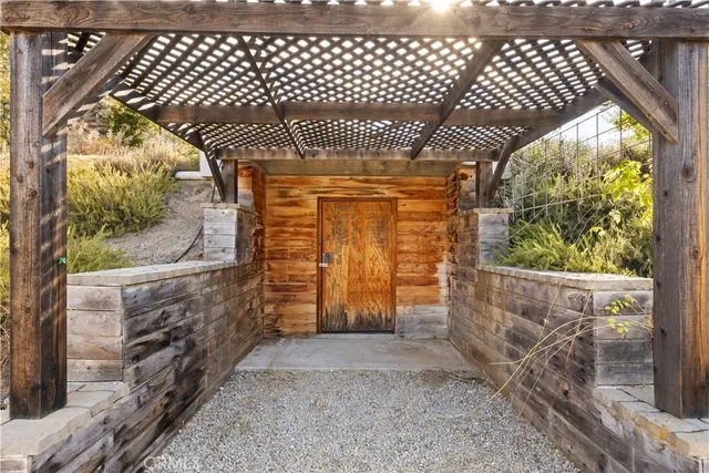 $445,000 | 53121 Smith Road, Bradley, CA 93426