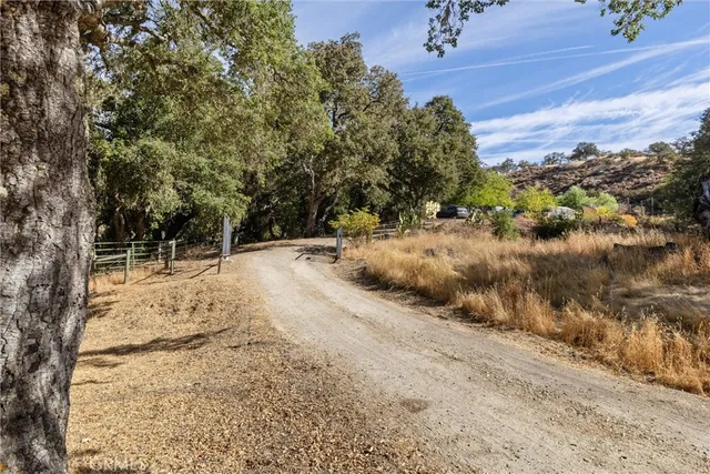 $445,000 | 53121 Smith Road, Bradley, CA 93426