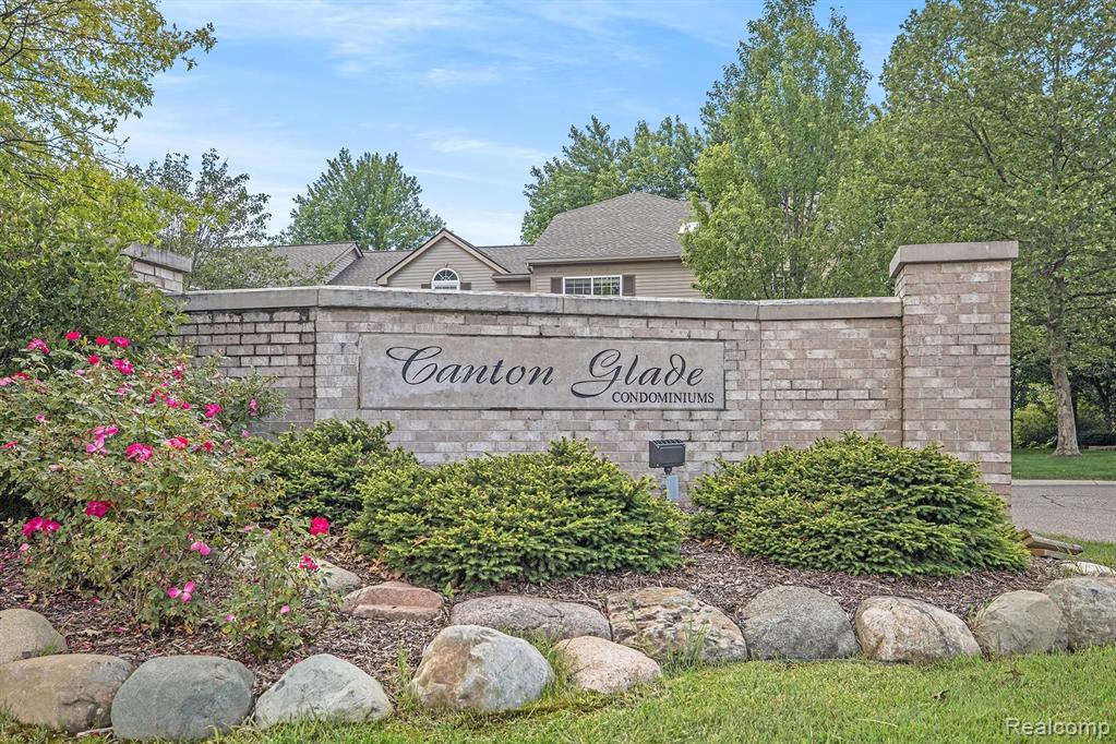 41531 Glade Road Canton, MI 48187 - Photo 34 of 37