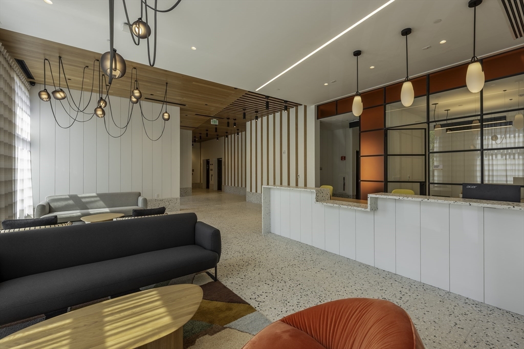 282 Bremen Street, Unit 237 Boston, MA 02128 - Photo 18 of 21 a living room with furniture