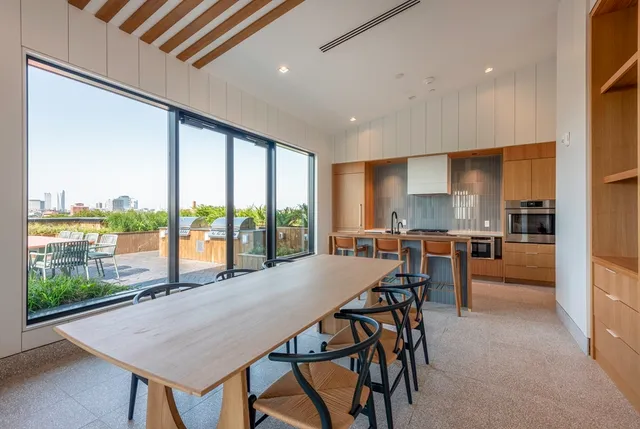 $2,700 | 282 Bremen Street, Unit 237, Boston, MA 02128