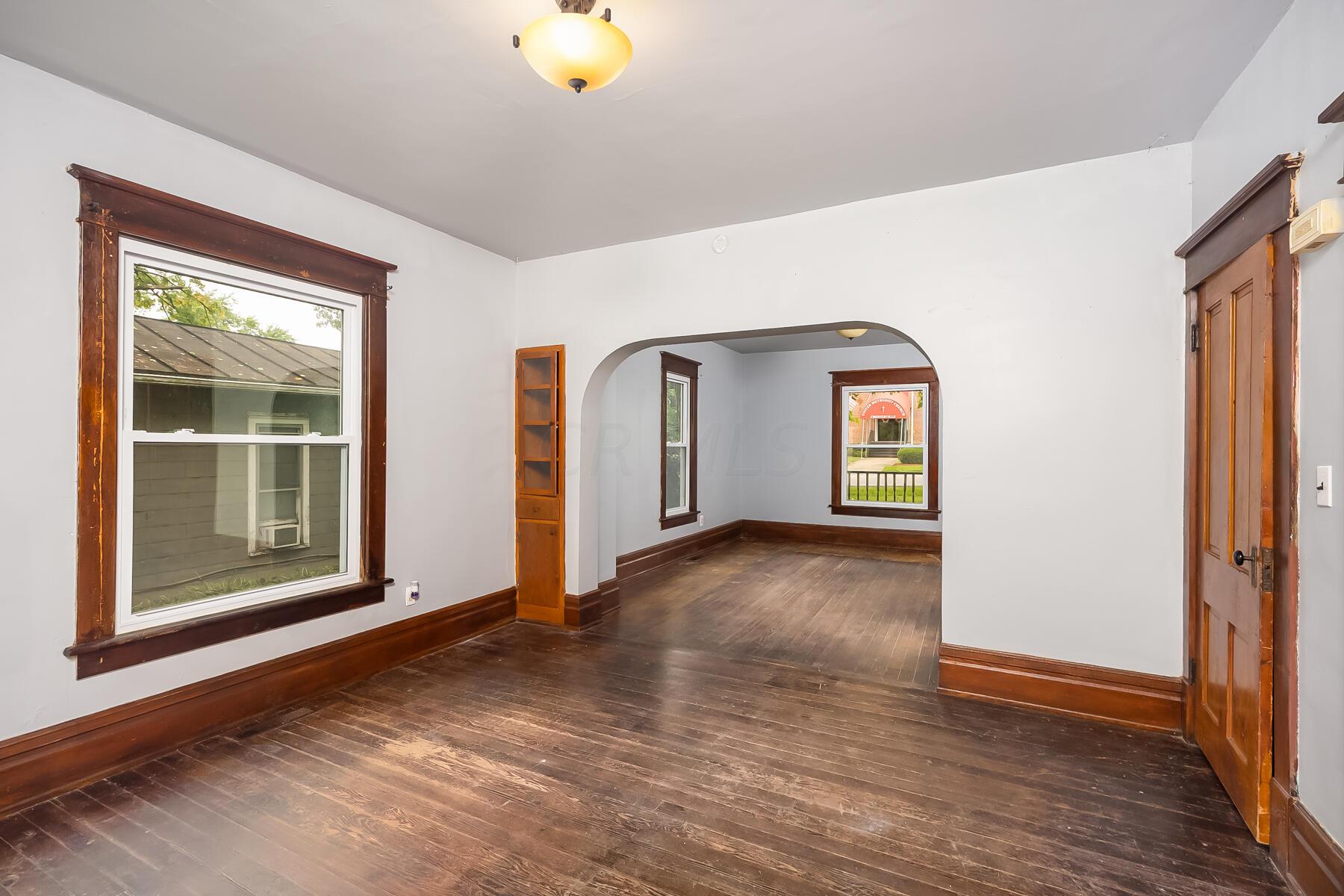 108 East Sandusky Street Chesterville, OH 43317 - Photo 20 of 41 Living Room