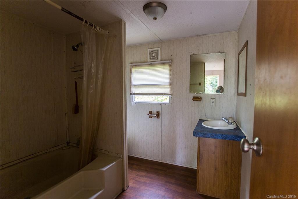 534 Deaverview Road Asheville, NC 28806 - Photo 11 of 15 Gallery Image 11