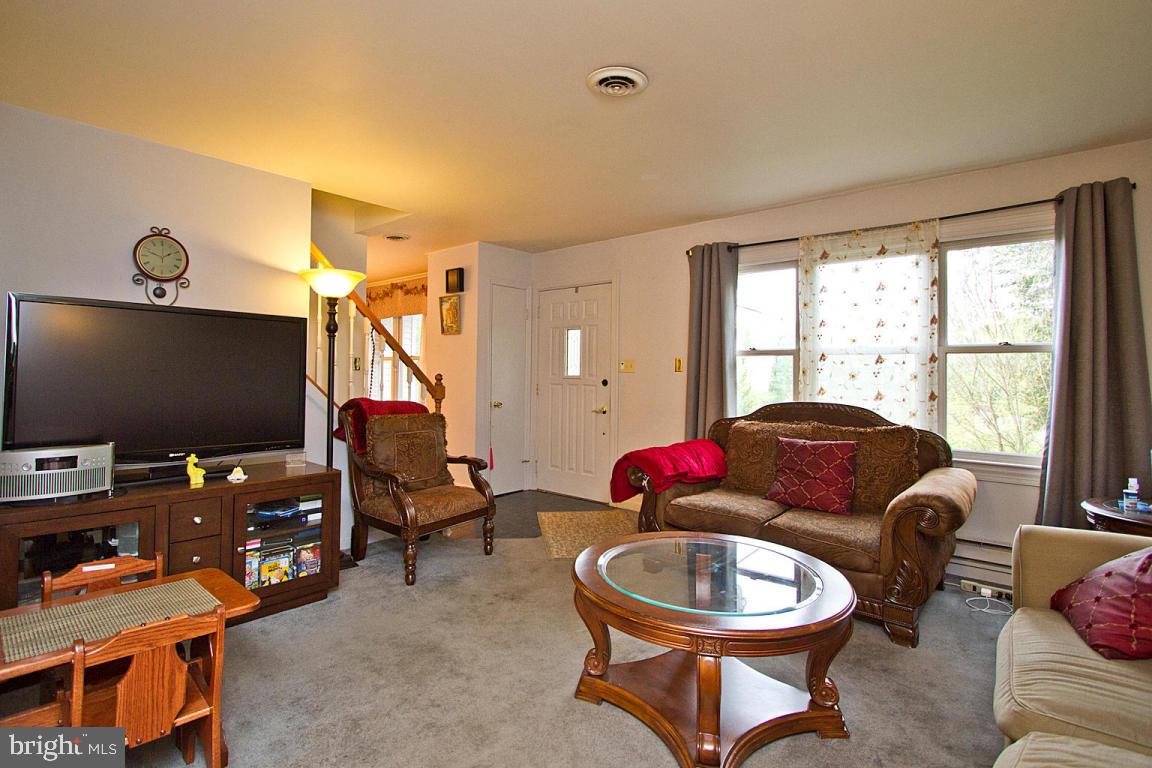 4104 Forrest Road Mount Joy, PA 17552 - Photo 4 of 32 Gallery Image 4