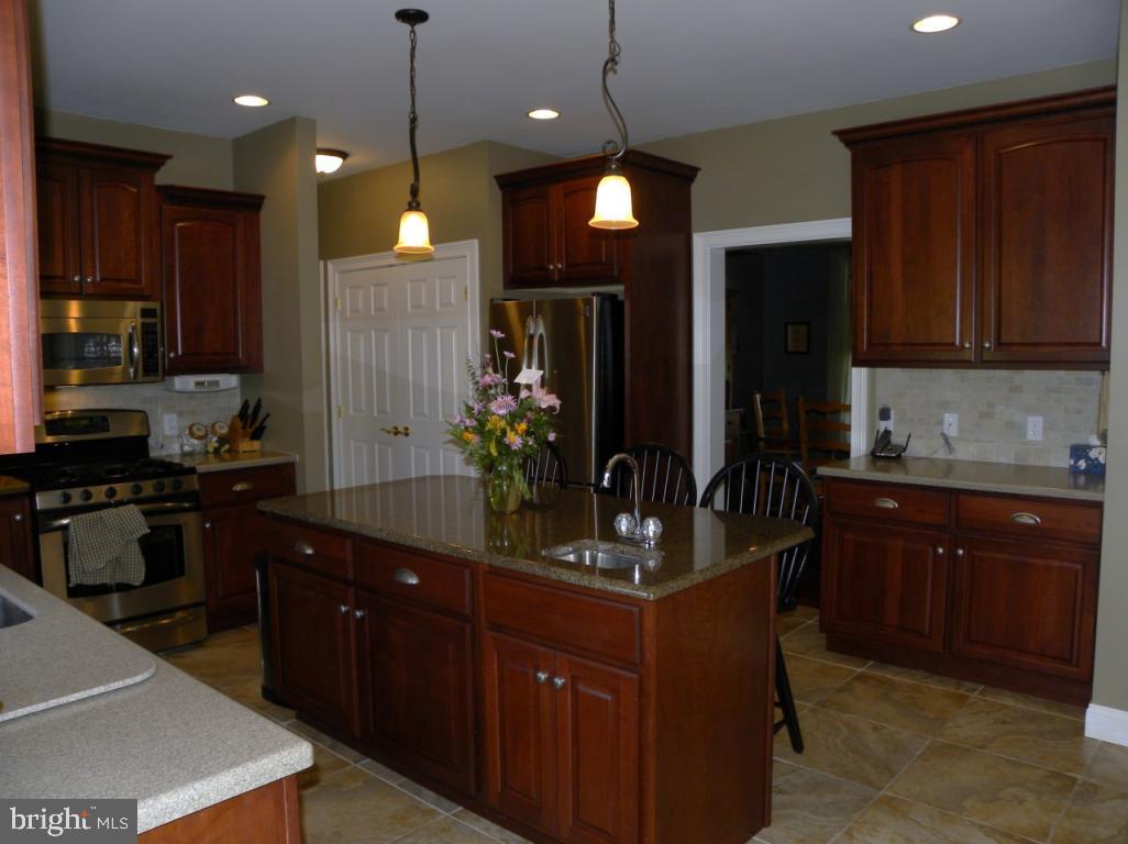 25 Brian Drive Lititz, PA 17543 - Photo 14 of 38 Gallery Image 14