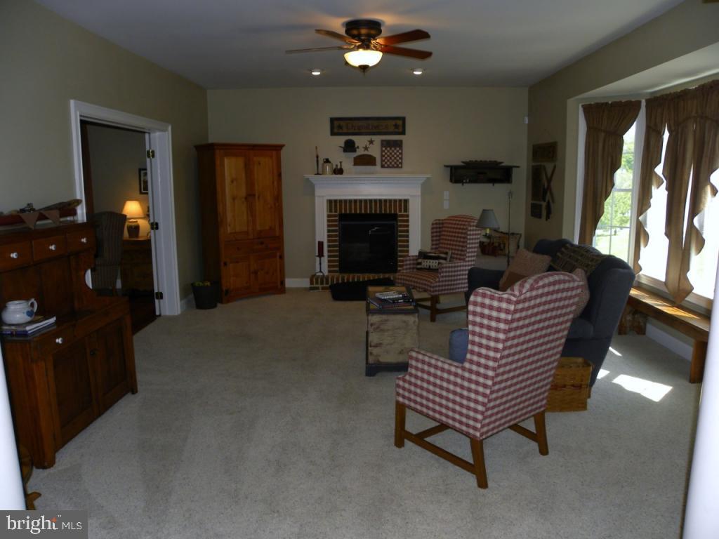 25 Brian Drive Lititz, PA 17543 - Photo 20 of 38 Gallery Image 20