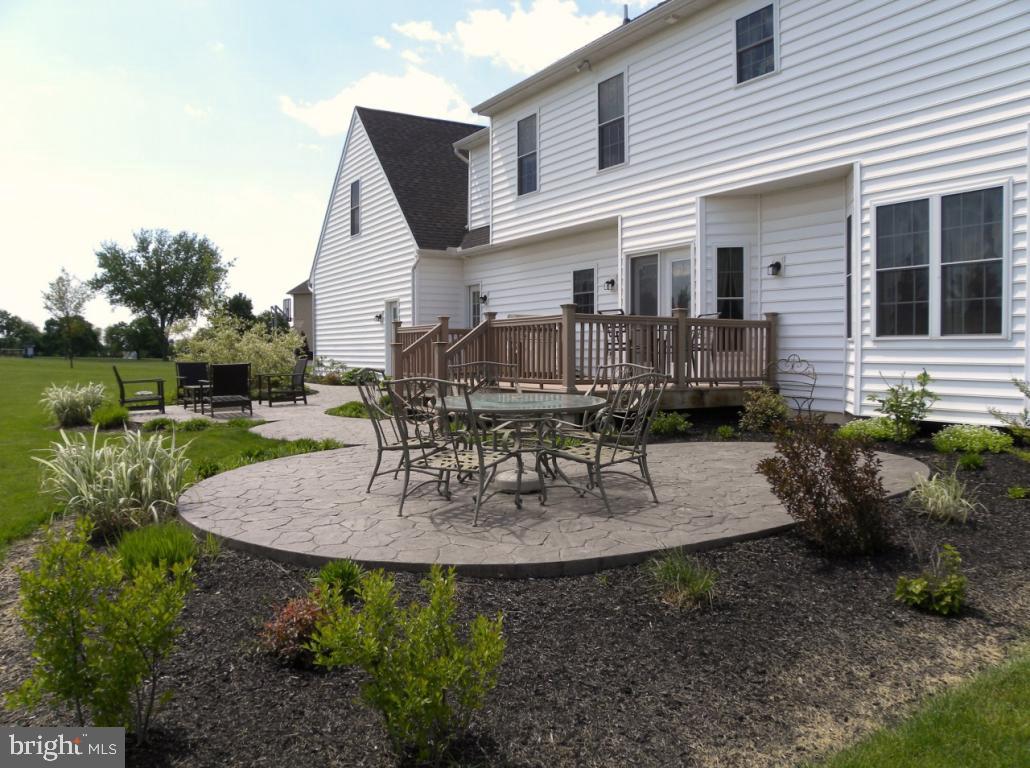 25 Brian Drive Lititz, PA 17543 - Photo 4 of 38 Gallery Image 4