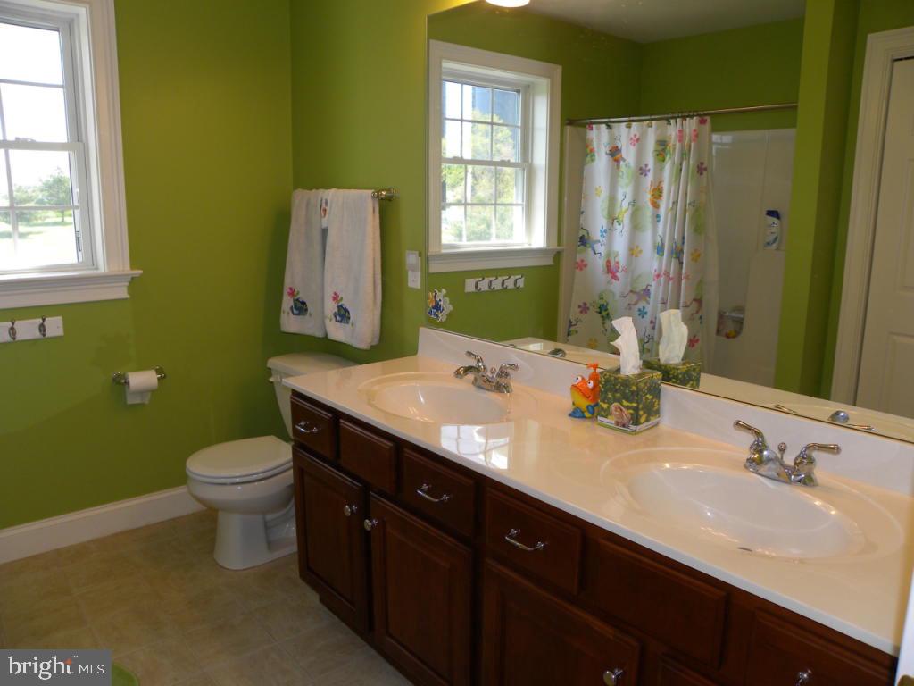 25 Brian Drive Lititz, PA 17543 - Photo 31 of 38 Gallery Image 31