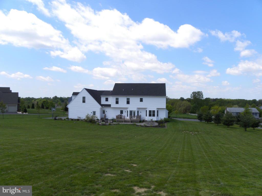 25 Brian Drive Lititz, PA 17543 - Photo 6 of 38 Gallery Image 6