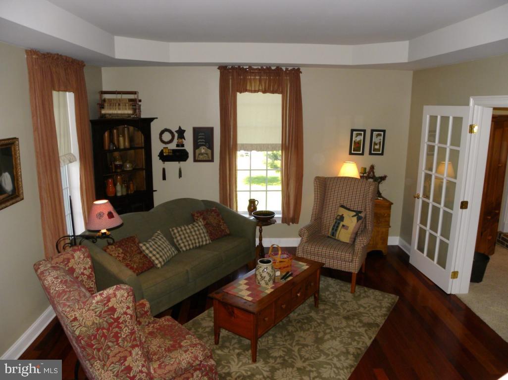 25 Brian Drive Lititz, PA 17543 - Photo 9 of 38 Gallery Image 9