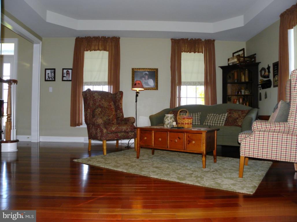25 Brian Drive Lititz, PA 17543 - Photo 10 of 38 Gallery Image 10