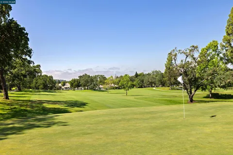 $1,275,000 | 850 Acorn Way, Napa, CA 94558