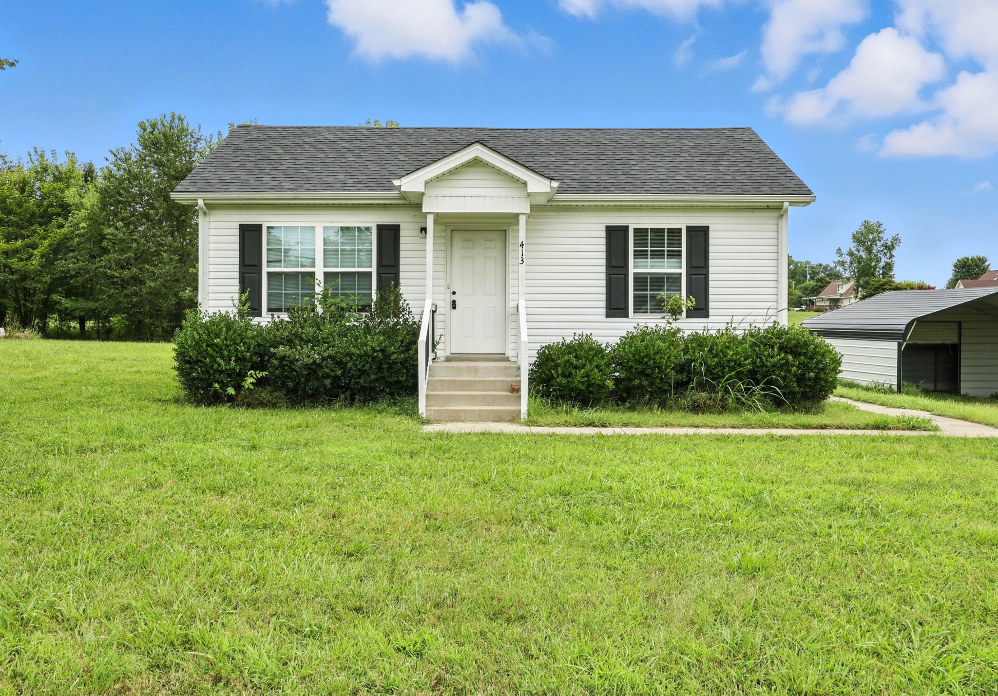 413 Martin Road Clarksville, TN 37042 - Photo 1 of 24 Gallery Image 1