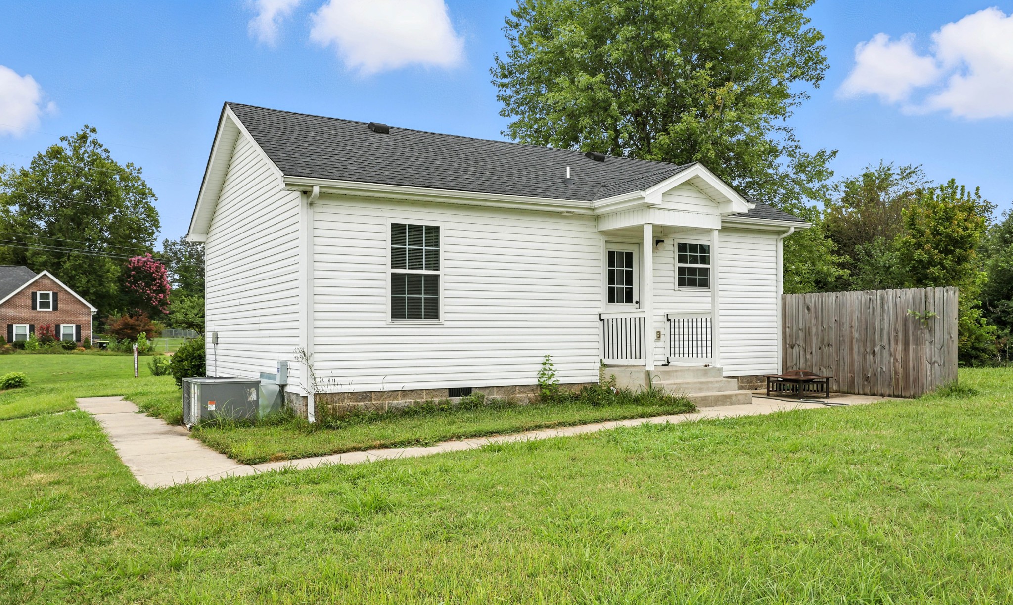 413 Martin Road Clarksville, TN 37042 - Photo 18 of 24 Gallery Image 18