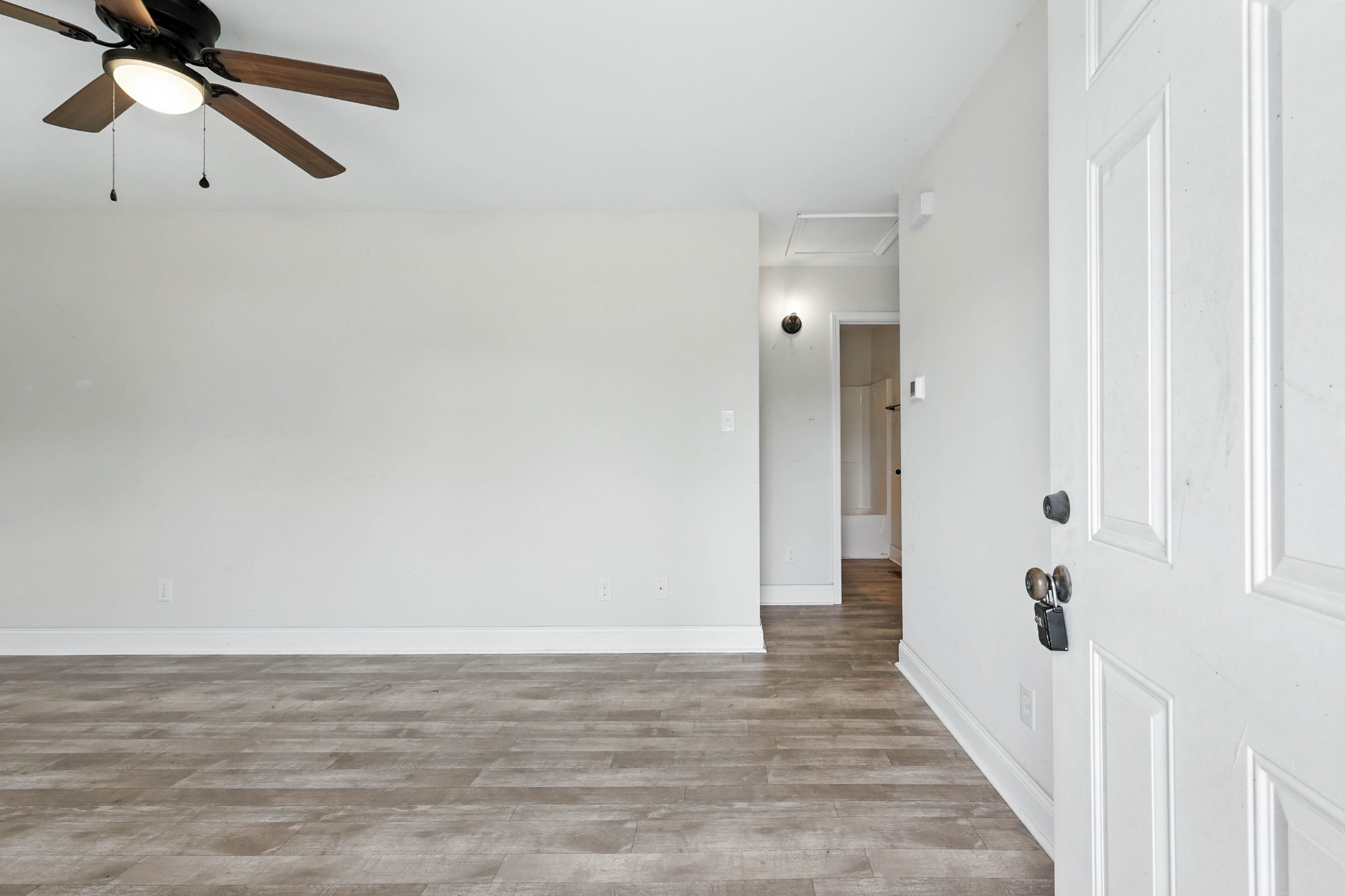 413 Martin Road Clarksville, TN 37042 - Photo 6 of 24 Gallery Image 6