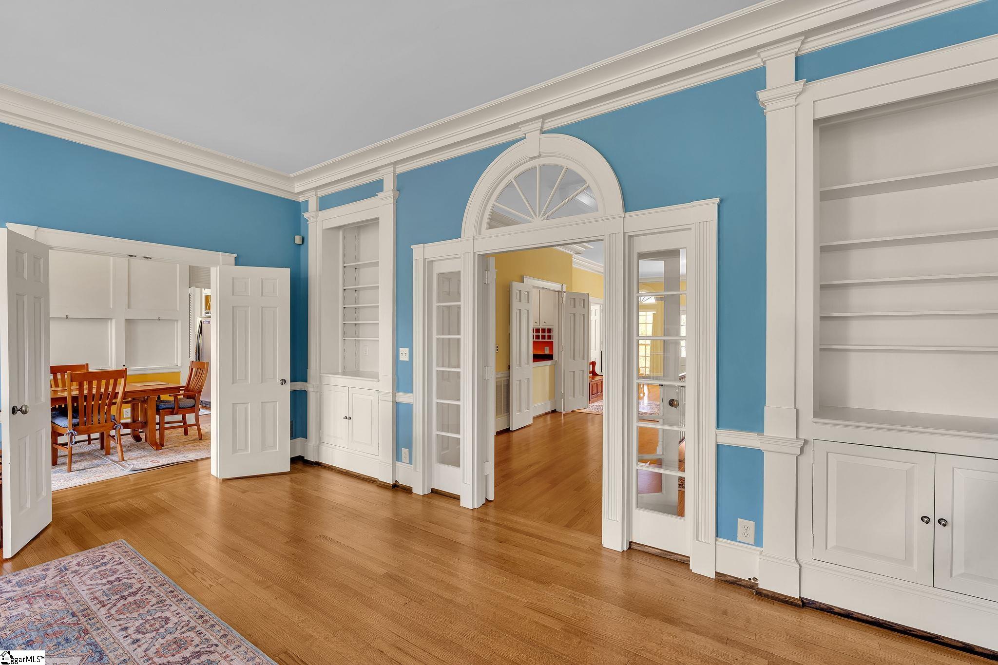 644 Altamont Road Greenville, SC 29609 - Photo 15 of 49