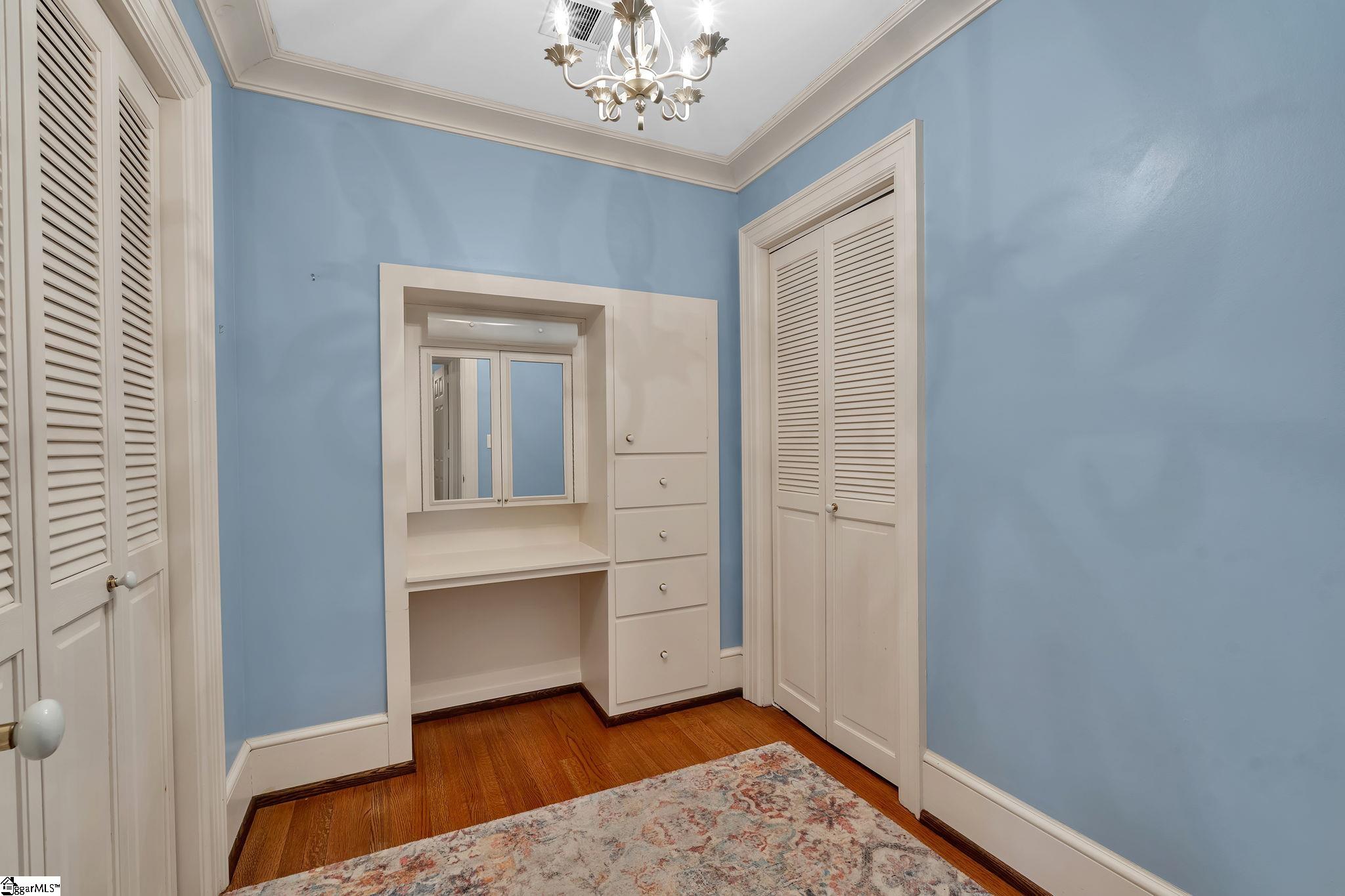 644 Altamont Road Greenville, SC 29609 - Photo 17 of 49