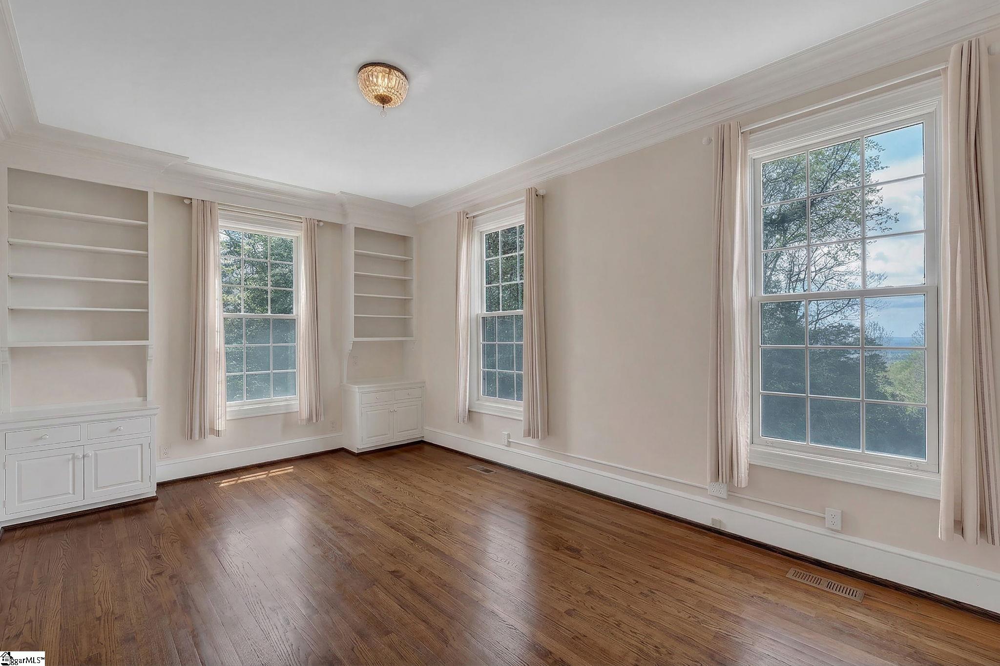 644 Altamont Road Greenville, SC 29609 - Photo 21 of 49