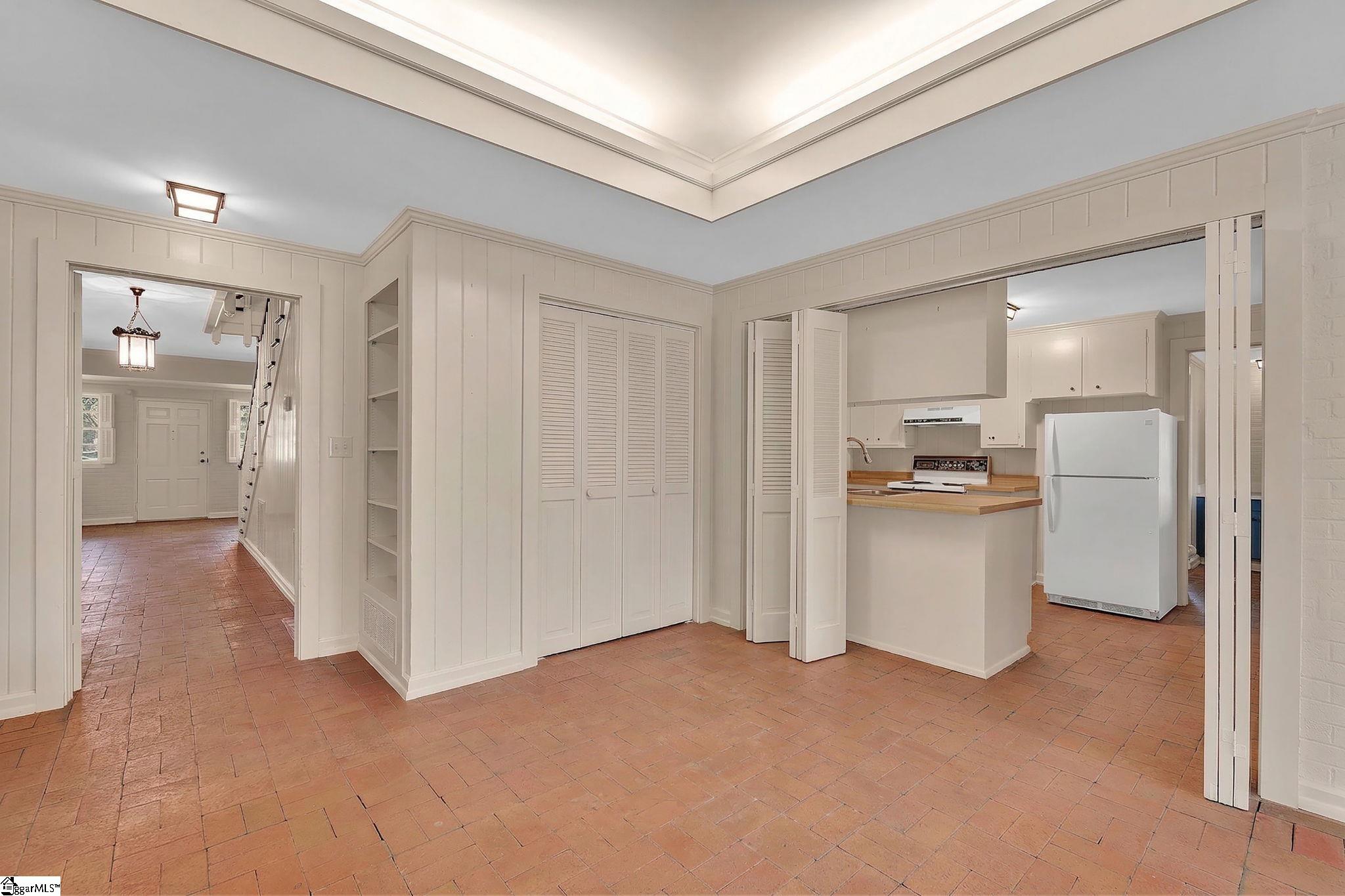 644 Altamont Road Greenville, SC 29609 - Photo 24 of 49