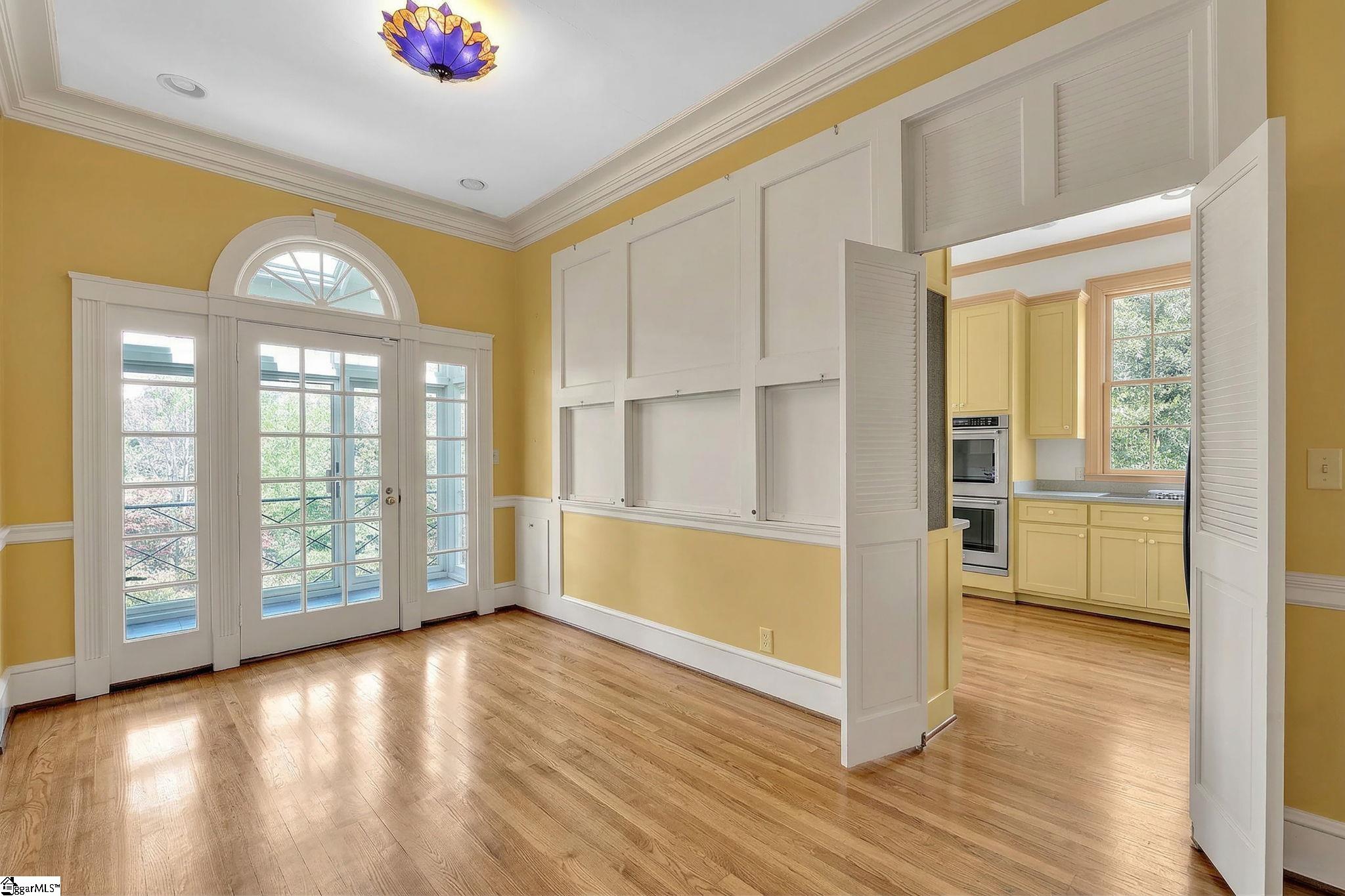 644 Altamont Road Greenville, SC 29609 - Photo 10 of 49