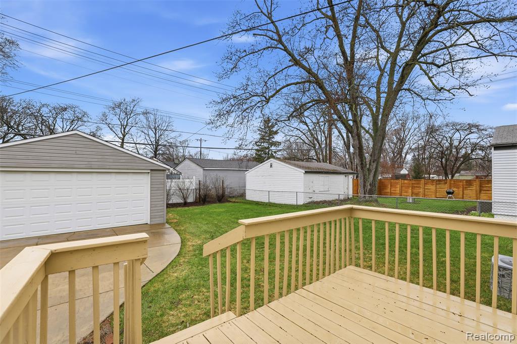 1979 Martin Road Ferndale, MI 48220 - Photo 21 of 36 Gallery Image 21
