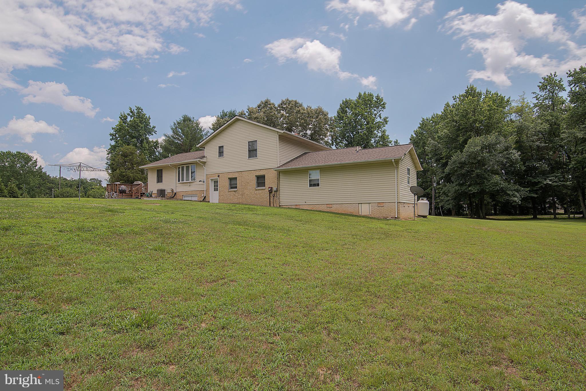 16055 Round Hill Road King George, VA 22485 - Photo 27 of 30 Exterior (Rear)