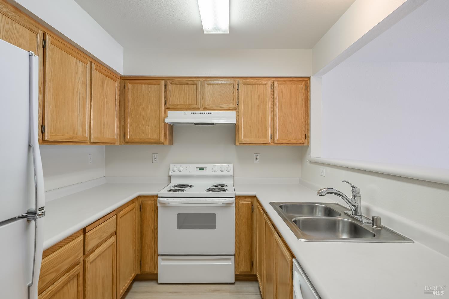 718 West Jasmine Circle Santa Rosa, CA 95407 - Photo 6 of 20