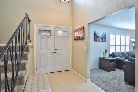 a view of livingroom with furniture and windows