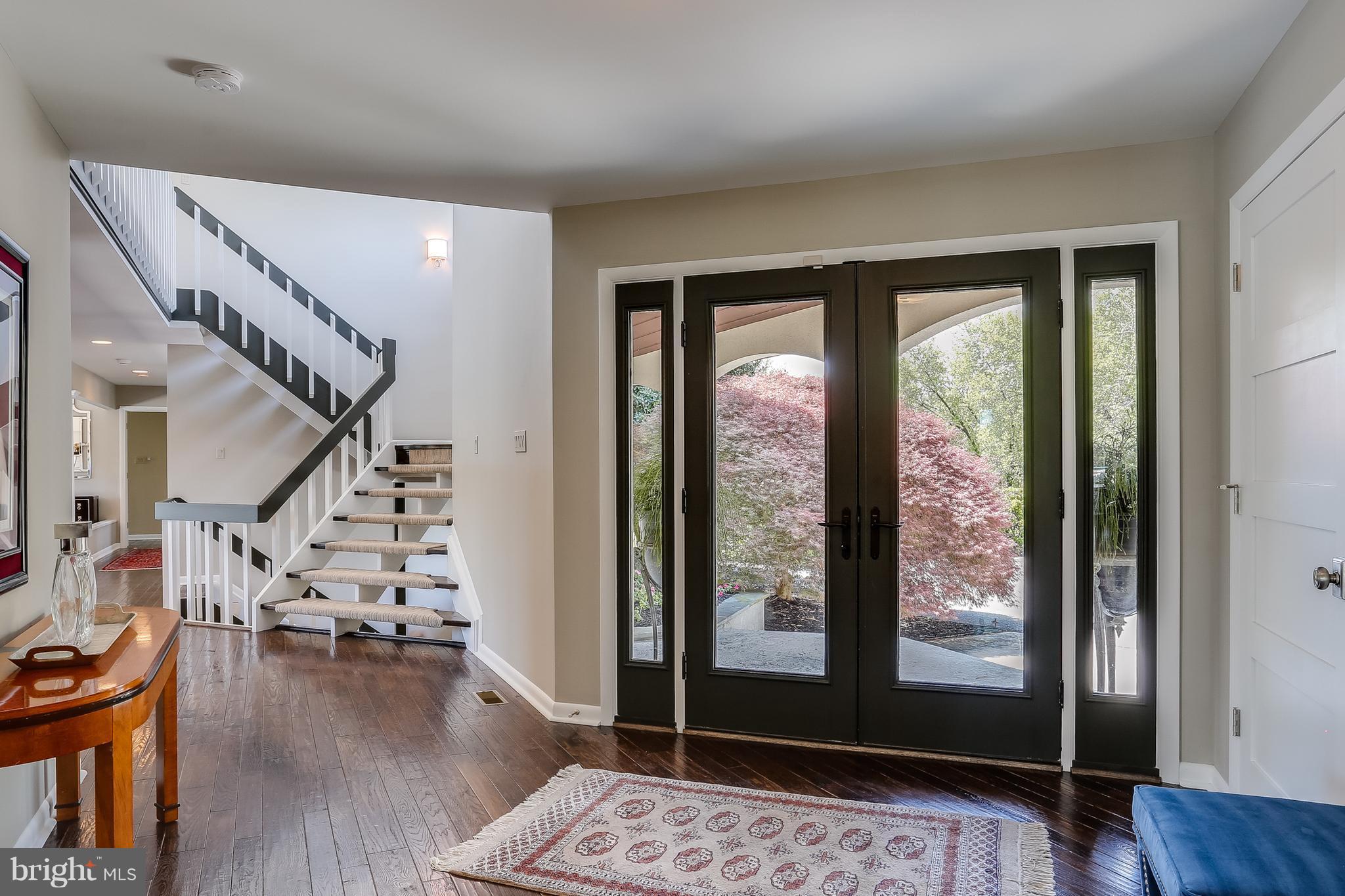 11921 Farside Road Ellicott City, MD 21042 - Photo 3 of 30 Entry Hall