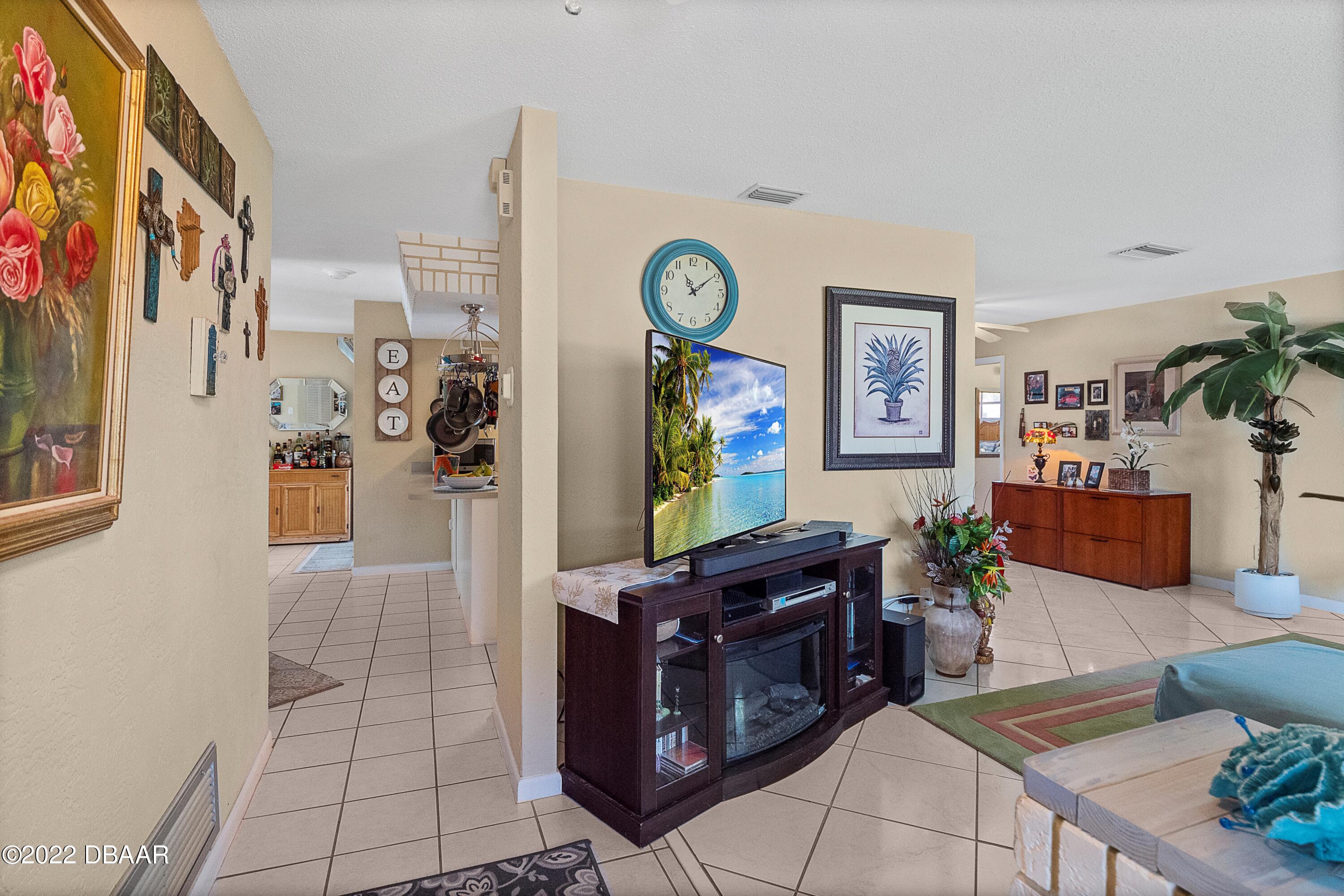 1328 Mardrake Road Daytona Beach, FL 32114 - Photo 3 of 42 4